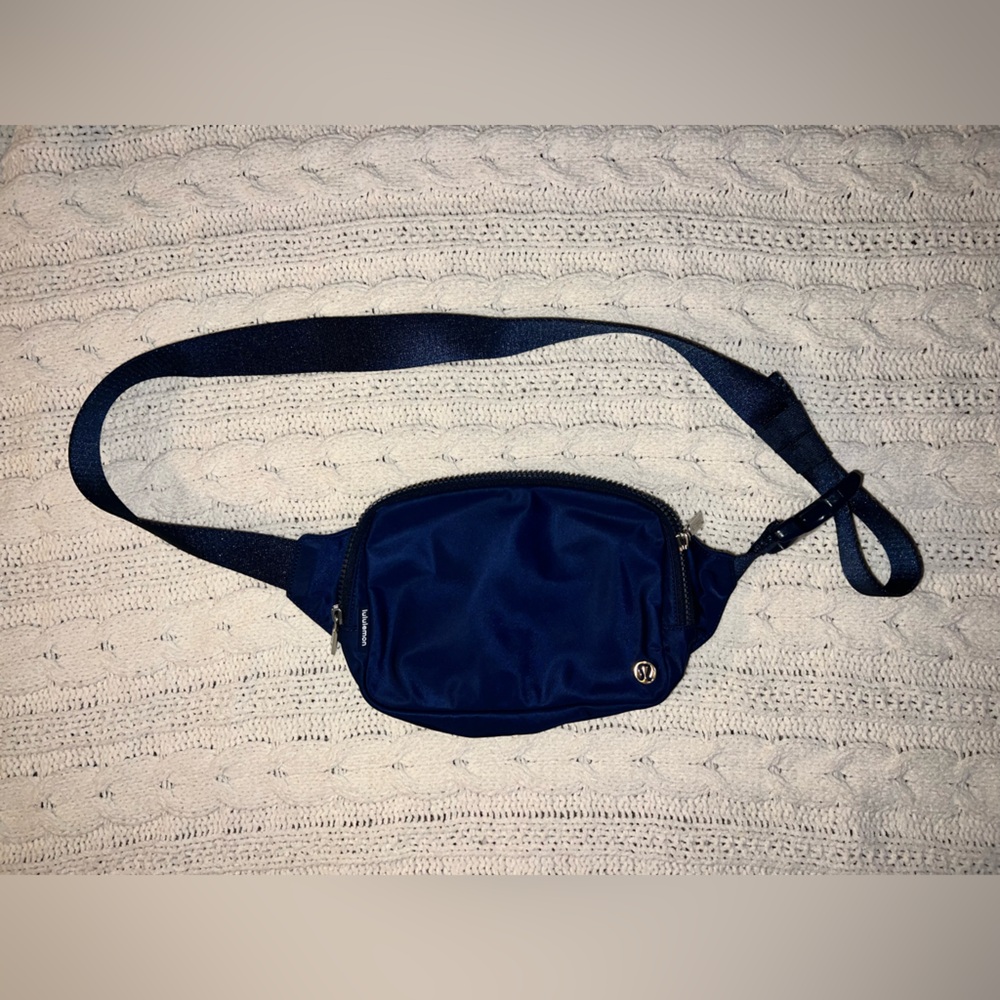 Lululemon Athletica Navy Belt Bag